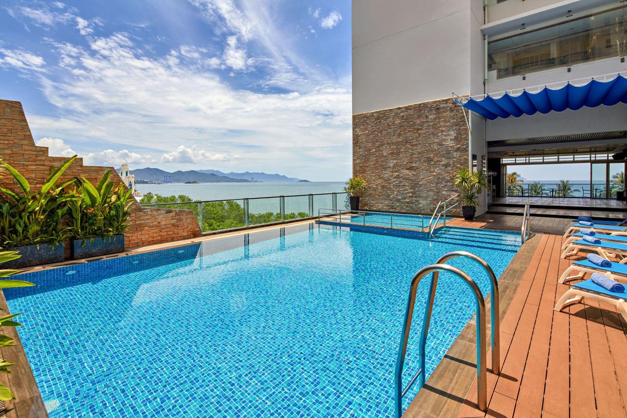 Hotel Novotel Nha Trang